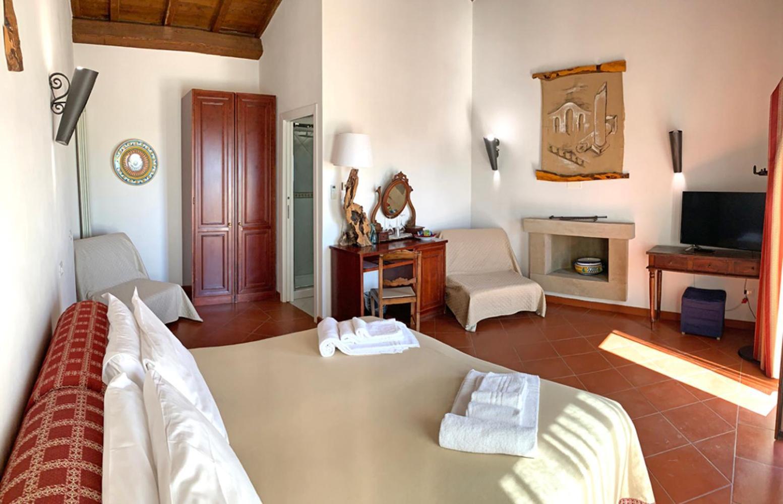 Resort Fonte Vulci Canino Eksteriør billede